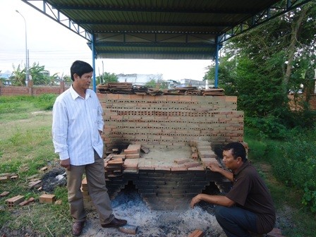 Làng nghề gốm Bàu Trúc xây dựng nông thôn mới từ đổi mới sản xuất - ảnh 1